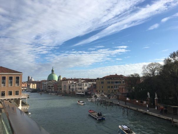 ...а затем по нему... Видите зеленые купола? сейчас подойдем... ...а затем по нему... Видите зеленые купола? сейчас подойдем...