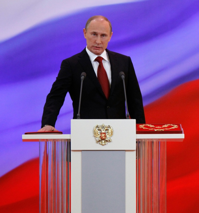 Обложка произведения 'PUTIN --WHO IS HE??????'