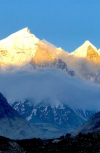 Обложка В Гималаях